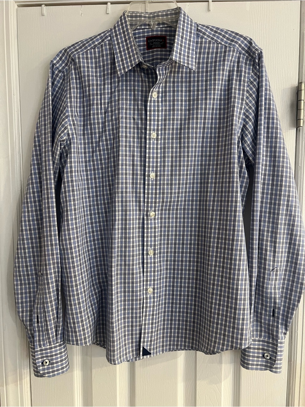 UNTUCKit Men's Blue and White Checked Long-Sleeve Button-Up Shirt